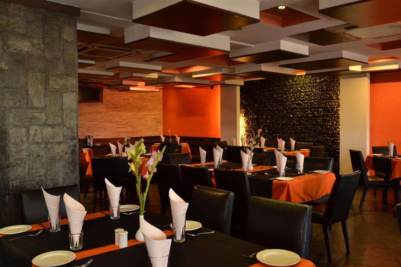 The Seventeen Degrees Hotel Dhanbād المظهر الخارجي الصورة