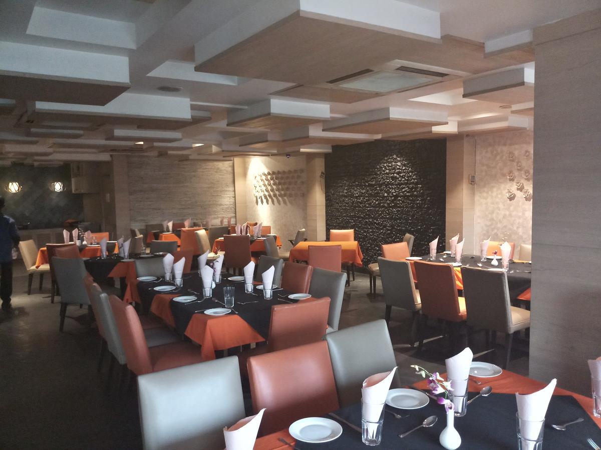 The Seventeen Degrees Hotel Dhanbād المظهر الخارجي الصورة
